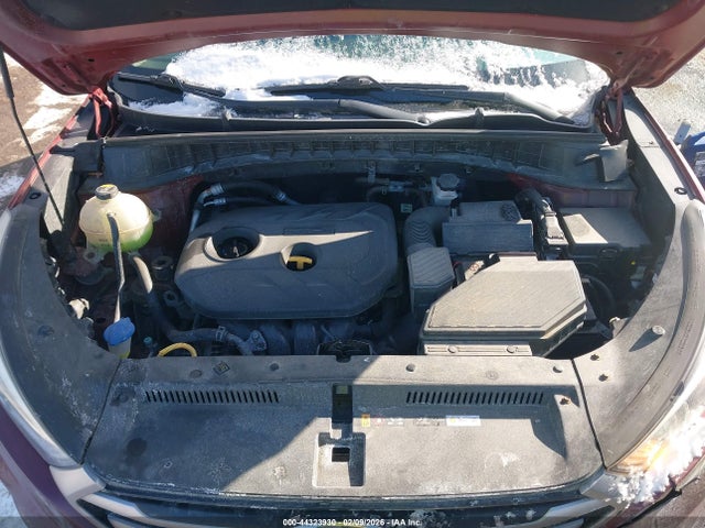 KM8J33A41HU276489 Hyundai TUCSON SE