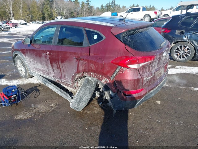 KM8J33A41HU276489 Hyundai TUCSON SE
