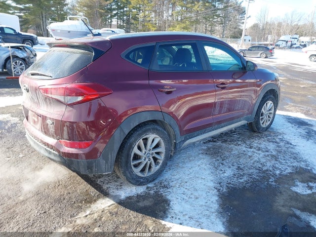 KM8J33A41HU276489 Hyundai TUCSON SE