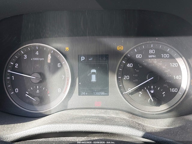KM8J33A41HU276489 Hyundai TUCSON SE