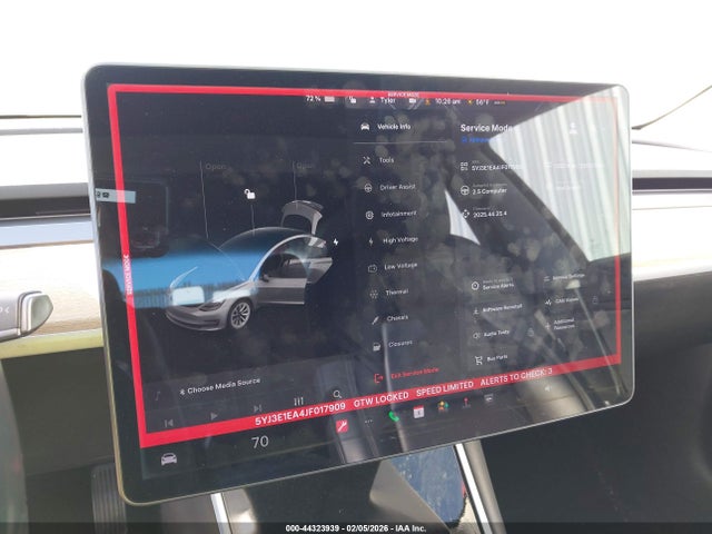 Продажа на аукционе авто 2018 Tesla Model 3 Long Range/mid Range, vin: 5YJ3E1EA4JF017909, номер лота: 44323939