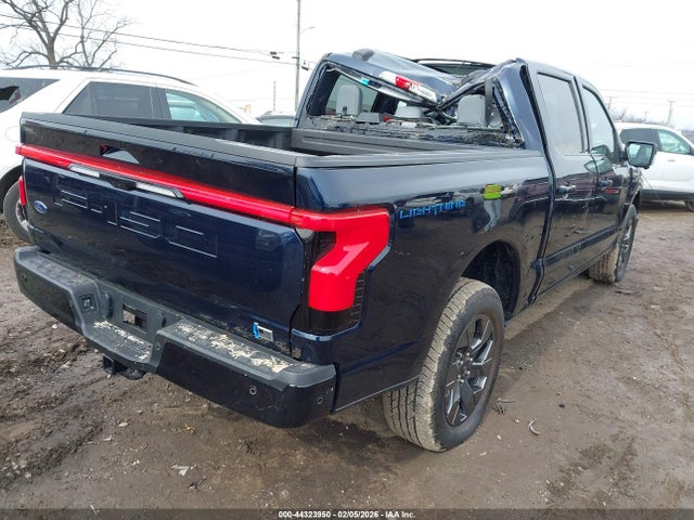 Ford F-150 Lightning Lariat 2023 1FTVW1EVXPWG42019 Image 4