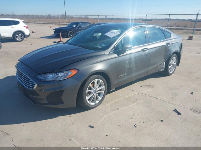 Ford Fusion Hybrid Se 2019 3FA6P0LU5KR174465 Image 2