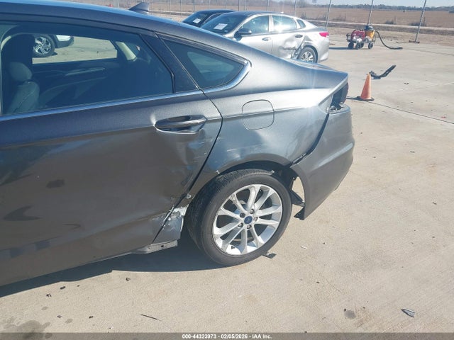 Ford Fusion Hybrid Se 2019 3FA6P0LU5KR174465 Image 6