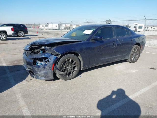2015 Dodge Charger Sxt მანქანა იყიდება აუქციონზე, vin: 2C3CDXJG1FH898199, აუქციონის ნომერი: 44323992