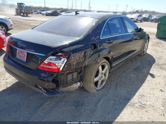 2011 MERCEDES-BENZ S 550 WDDNG7BB0BA388665 Photo 3