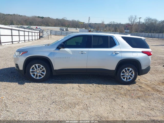 1GNERFKW6KJ238682 Chevrolet Traverse Ls