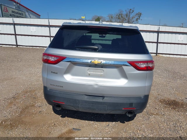 1GNERFKW6KJ238682 Chevrolet Traverse Ls