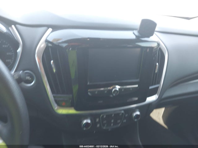 1GNERFKW6KJ238682 Chevrolet Traverse Ls