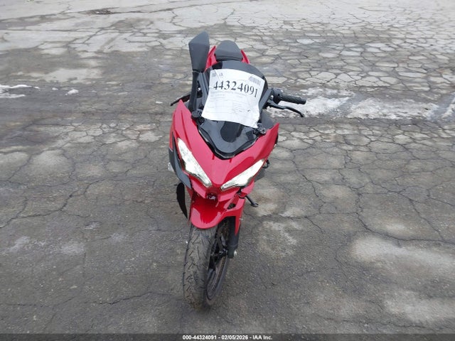 JKAEXKH1XNDAF9026 Kawasaki EX400