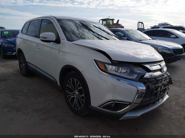 2017 MITSUBISHI OUTLANDER JA4AD3A35HZ000256 Photo 0
