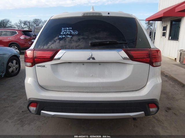 Продаж на аукціоні авто 2017 Mitsubishi Outlander Se, vin: JA4AD3A35HZ000256, номер лоту: 44324113