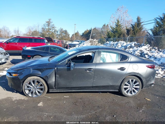 Продажа на аукционе авто 2024 Mazda Mazda3 2.5 S Preferred, vin: 3MZBPACMXRM434829, номер лота: 44324118