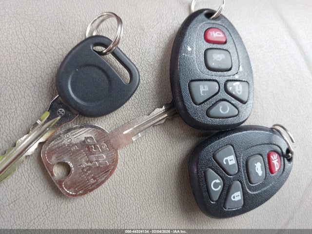 2010 CADILLAC DTS 1G6KD5EY0AU138403 Photo 10