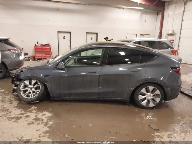 7SAYGAEE2PF639150 Tesla Model Y Awd/long Range Dual Motor All-wheel Drive
