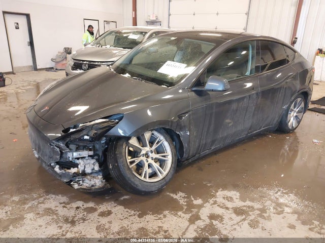 7SAYGAEE2PF639150 Tesla Model Y Awd/long Range Dual Motor All-wheel Drive