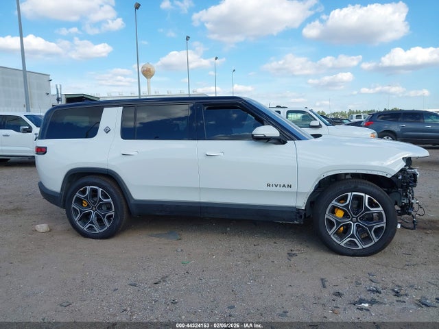 2025 Rivian R1s Ascend Tri Motor Max Pack/premium Tri Motor Max Pack მანქანა იყიდება აუქციონზე, vin: 7PDSGCBPXSN057904, აუქციონის ნომერი: 44324153