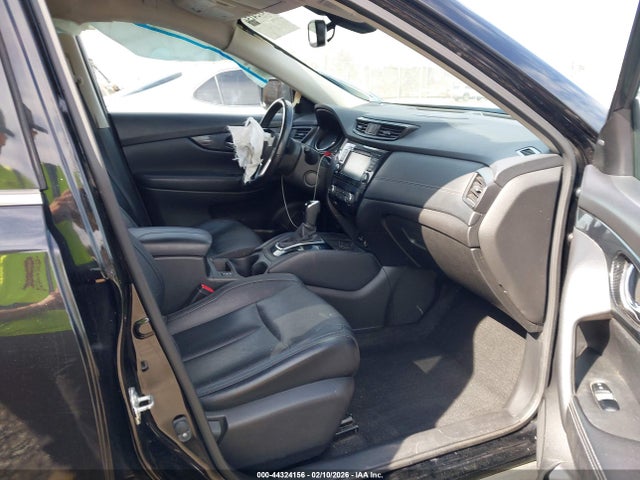 JN8AT2MV5JW320091 Nissan Rogue Sl