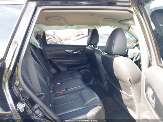 JN8AT2MV5JW320091 Nissan Rogue Sl