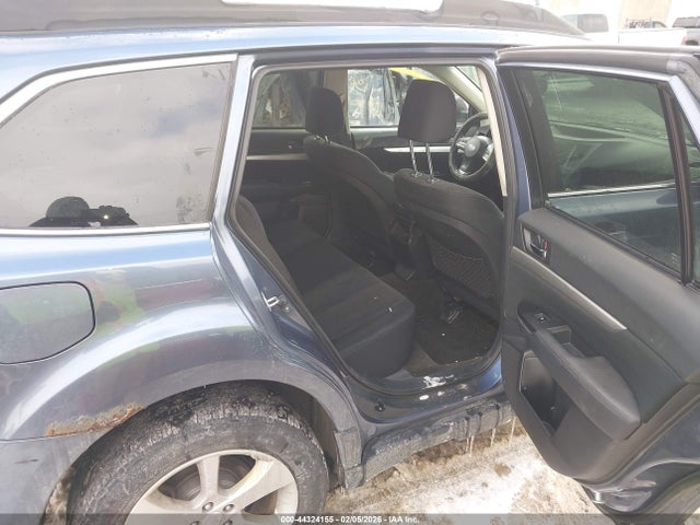 2013 Subaru Outback 2.5i Premium მანქანა იყიდება აუქციონზე, vin: 4S4BRBCC9D3285779, აუქციონის ნომერი: 44324155