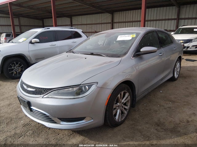 44324189 :رقم المزاد ، 1C3CCCAB0FN756871 vin ، 2015 Chrysler 200 Limited مزاد بيع
