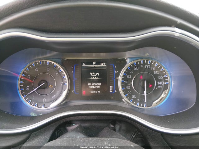 44324189 :رقم المزاد ، 1C3CCCAB0FN756871 vin ، 2015 Chrysler 200 Limited مزاد بيع
