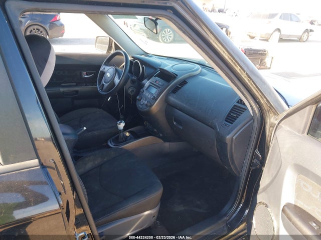 2012 KIA SOUL KNDJT2A67C7747181 Photo 4