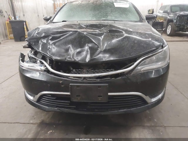 Продажа на аукционе авто 2015 Chrysler 200 Limited, vin: 1C3CCCAB7FN685958, номер лота: 44324220