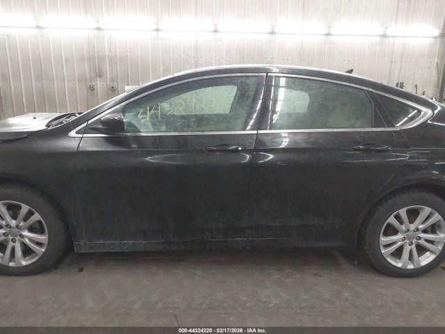Продажа на аукционе авто 2015 Chrysler 200 Limited, vin: 1C3CCCAB7FN685958, номер лота: 44324220