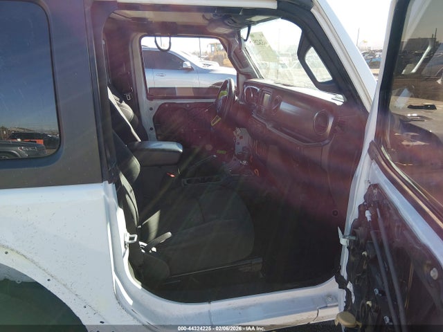 1C4GJXAN4MW504746 Jeep Wrangler Sport 4x4