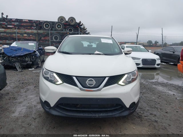 JN1BJ1CP2JW189918 Nissan Rogue Sport S/sl/sv
