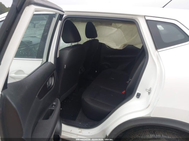 JN1BJ1CP2JW189918 Nissan Rogue Sport S/sl/sv