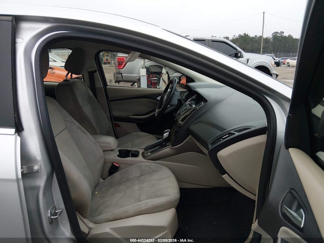 2012 FORD FOCUS 1FAHP3H26CL330983 Photo 4