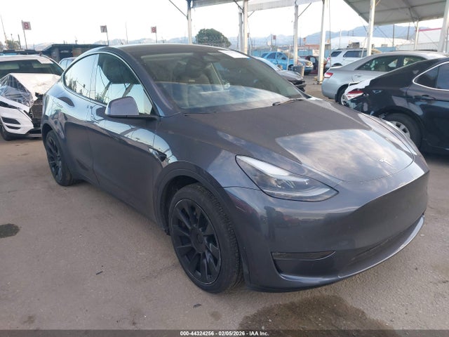 2023 TESLA MODEL Y 7SAYGDEEXPA167150 Photo 0