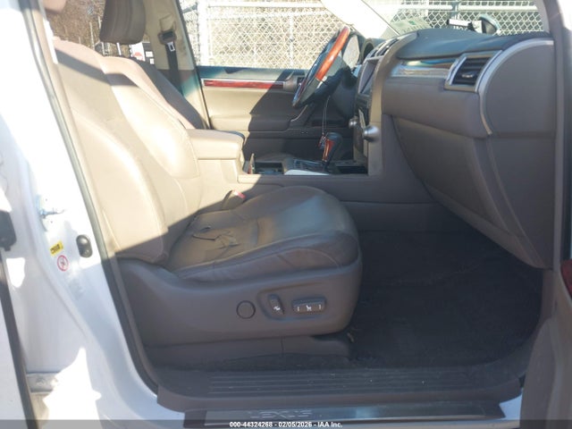 2011 LEXUS GX 460 JTJBM7FX3B5023706 Photo 4