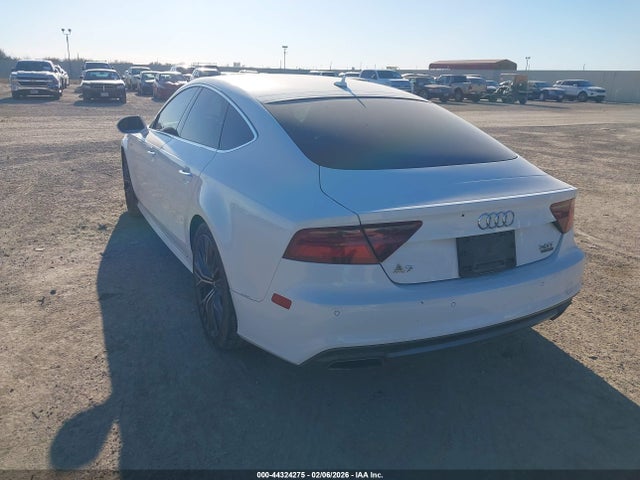 2016 AUDI A7 WAUWGAFC9GN002997 Photo 2