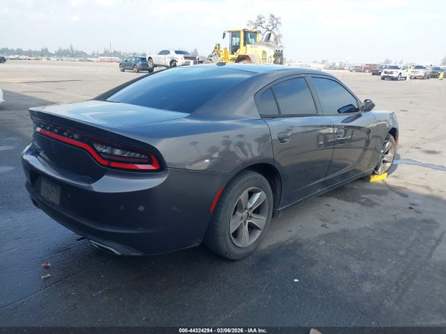 2C3CDXBG3FH768522 Dodge Charger Se