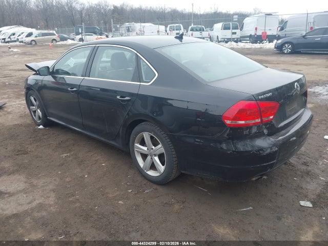 Продаж на аукціоні авто 2015 Volkswagen Passat 1.8t Limited Edition, vin: 1VWAT7A30FC121824, номер лоту: 44324299