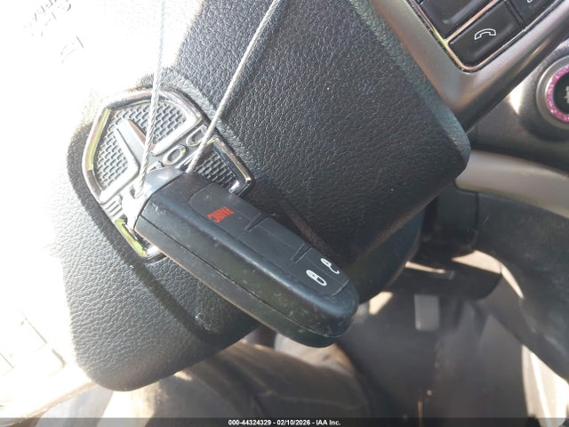 44324329 :رقم المزاد ، 3C4PDDGG0KT838595 vin ، 2019 Dodge Journey Crossroad Awd مزاد بيع
