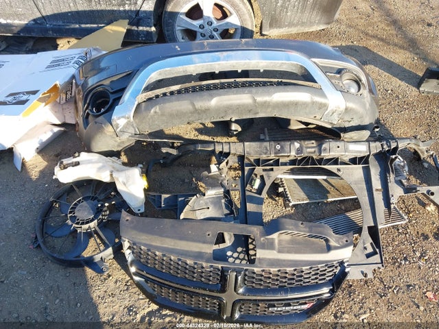 44324329 :رقم المزاد ، 3C4PDDGG0KT838595 vin ، 2019 Dodge Journey Crossroad Awd مزاد بيع