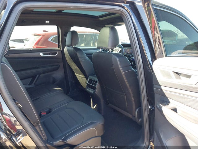 Продажа на аукционе авто 2024 Volkswagen Atlas Cross Sport 2.0t Sel R-line, vin: 1V2AE2CA2RC241784, номер лота: 44324333