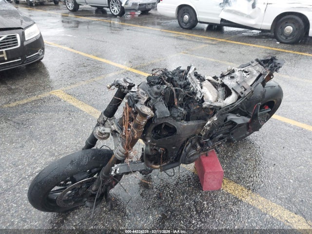 Aukcja sprzedaży 2024 Ducati Panigale V4s, vin: ZDMDAGWWXRB011418, numer aukcji: 44324338