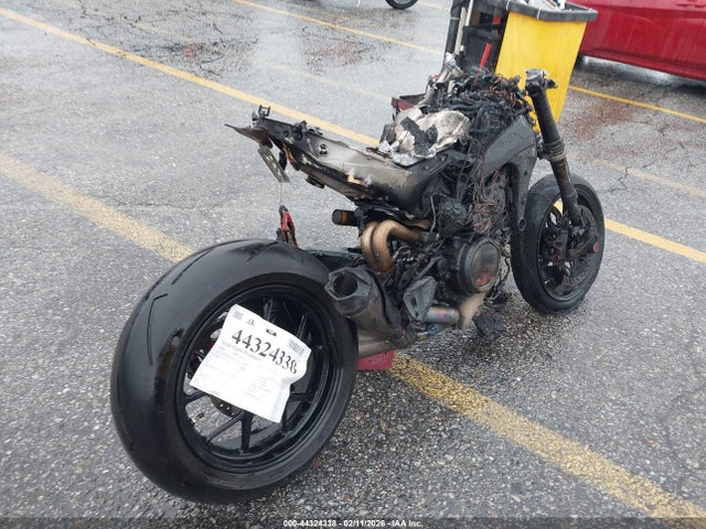 Aukcja sprzedaży 2024 Ducati Panigale V4s, vin: ZDMDAGWWXRB011418, numer aukcji: 44324338
