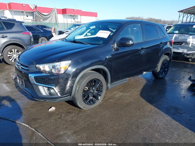 2018 MITSUBISHI OUTLANDER SPORT JA4AP3AU1JU008227 Photo 1