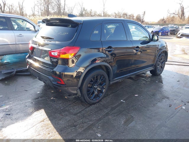 2018 MITSUBISHI OUTLANDER SPORT JA4AP3AU1JU008227 Photo 3
