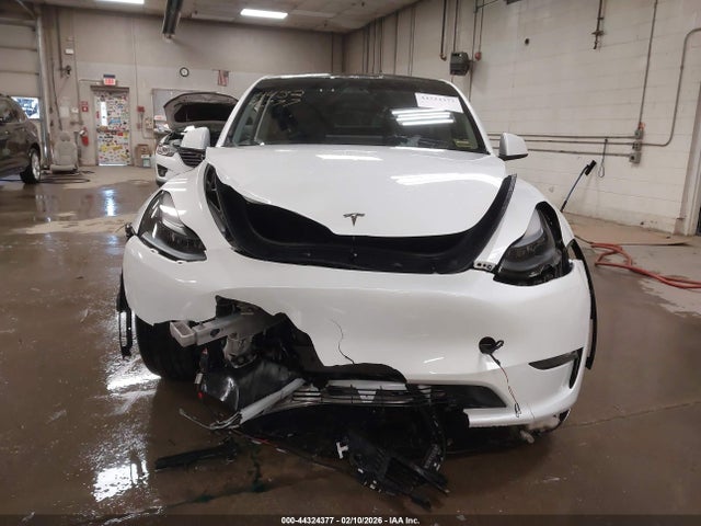 Aukcja sprzedaży 2024 Tesla Model Y Long Range Dual Motor All-wheel Drive, vin: 7SAYGAEEXRF214729, numer aukcji: 44324377