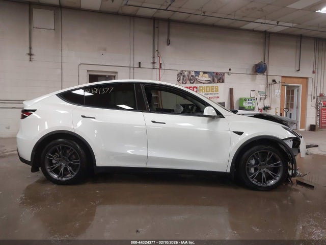 Aukcja sprzedaży 2024 Tesla Model Y Long Range Dual Motor All-wheel Drive, vin: 7SAYGAEEXRF214729, numer aukcji: 44324377