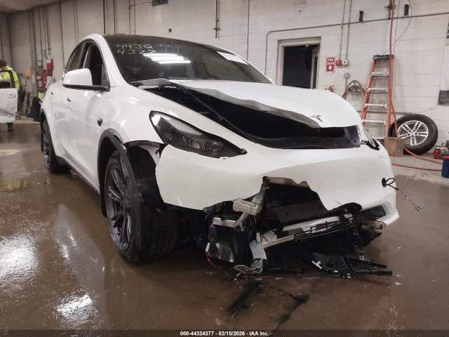 Aukcja sprzedaży 2024 Tesla Model Y Long Range Dual Motor All-wheel Drive, vin: 7SAYGAEEXRF214729, numer aukcji: 44324377