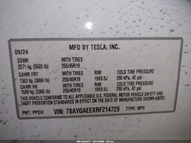 Продаж на аукціоні авто 2024 Tesla Model Y Long Range Dual Motor All-wheel Drive, vin: 7SAYGAEEXRF214729, номер лоту: 44324377