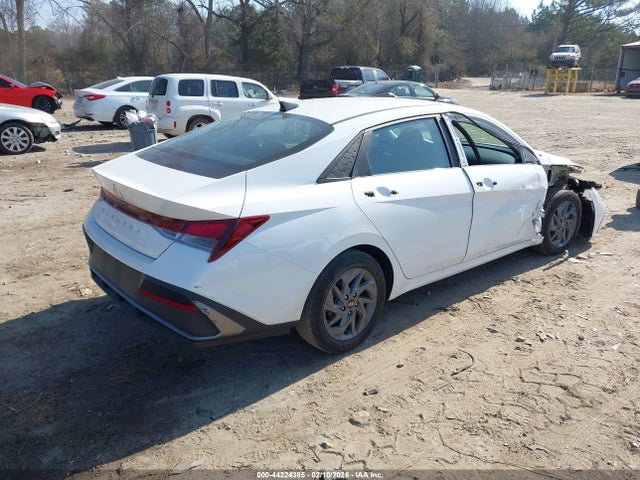 Hyundai ELANTRA SEL 2024 KMHLM4DG2RU763686 Image 4